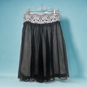 D Studio Tulle/Linen Black and White Skirt Size 6